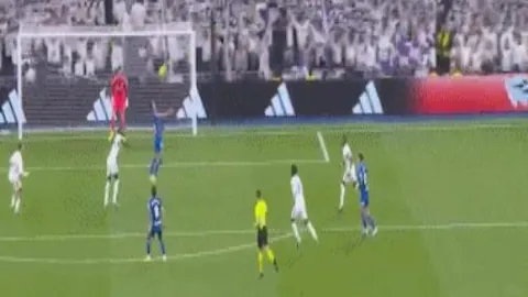 马刺无缘季后赛引关注，巅峰伦纳德或与文班联手再创辉煌